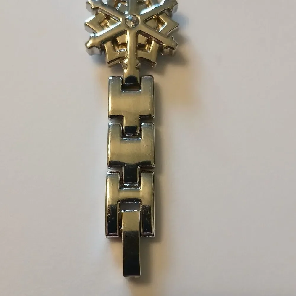 Kim Rogers Women's Silver Tone Winter Snowflake Quartz Movt Watch 11817 - Picture 12 of 13